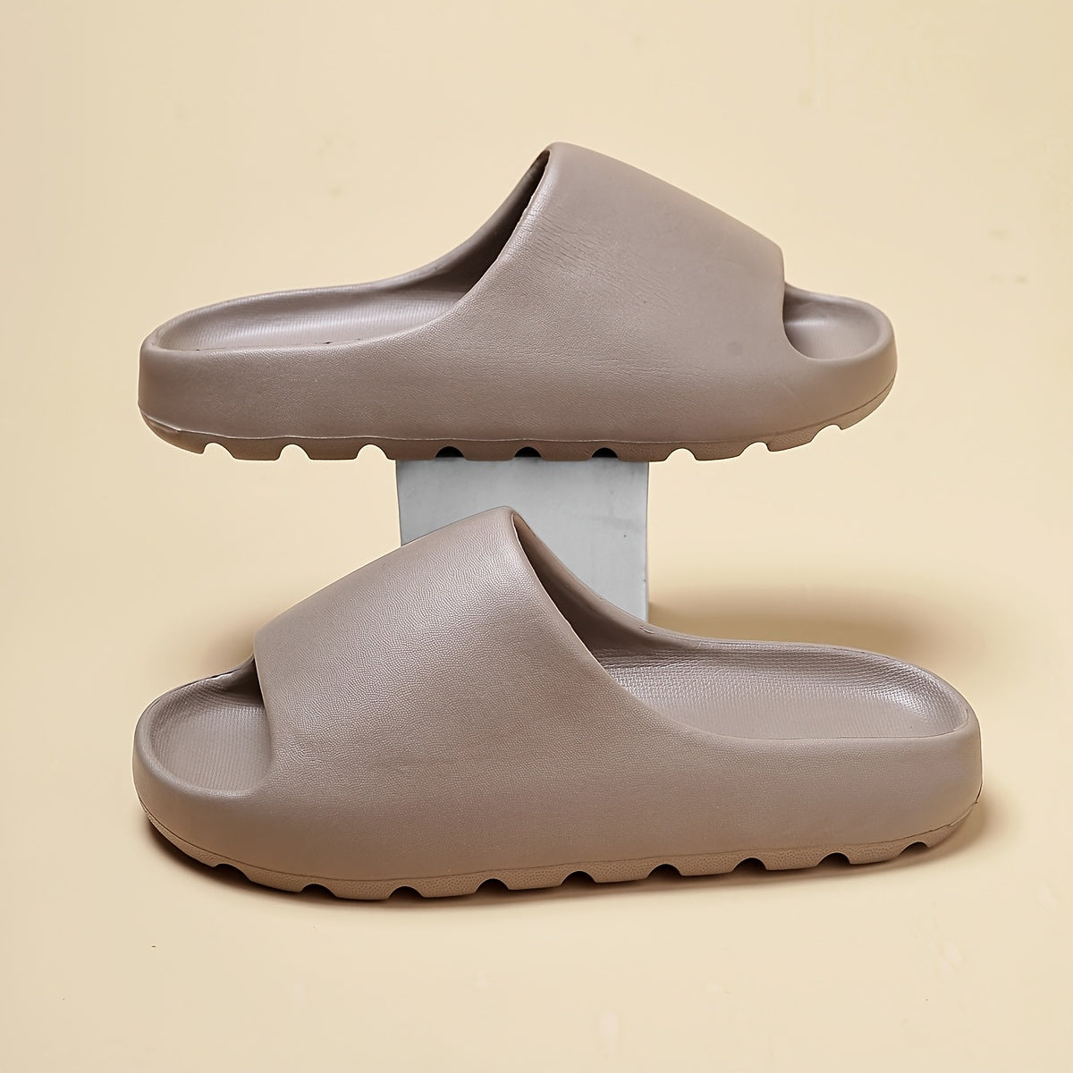 1pc EVA Ladies' Slippers Ultra-Comfortable EVA Ladies' Slipper Sandals | 1pc Indoor & Outdoor Wear | Odorless, Suitable for Couples, Families & Guests